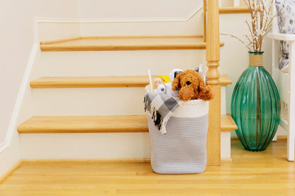 NEObirdie Rope Stair Basket for Carpeted and Wooden Stairs